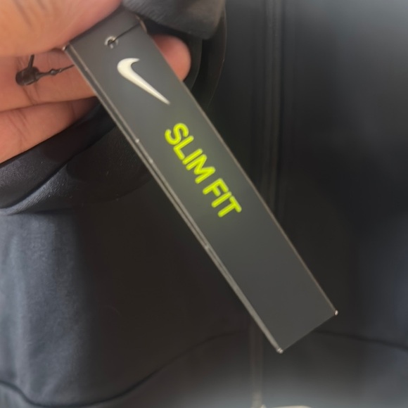 Nike Black and White Windbreaker Jacket - Picture 4 of 5